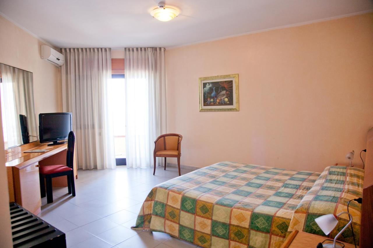 Hotel Melissa Torre Melissa Exteriér fotografie